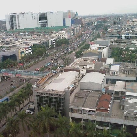 California Hotel Jakarta Eksteriør billede