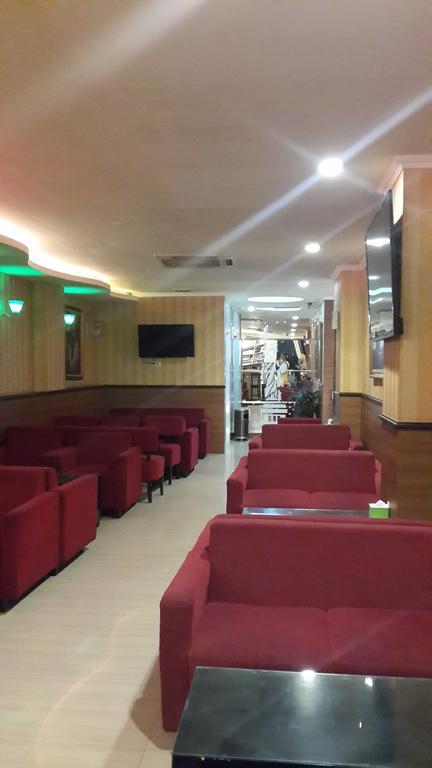 California Hotel Jakarta Eksteriør billede