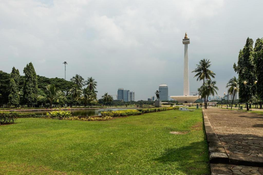 California Hotel Jakarta Eksteriør billede