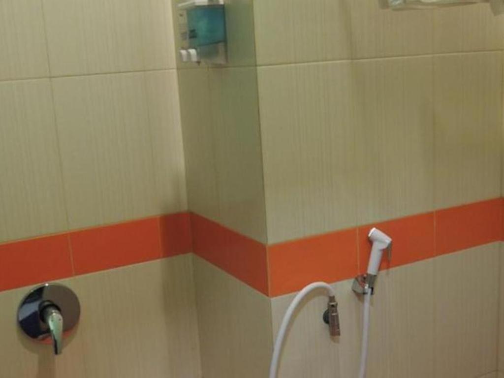 California Hotel Jakarta Eksteriør billede
